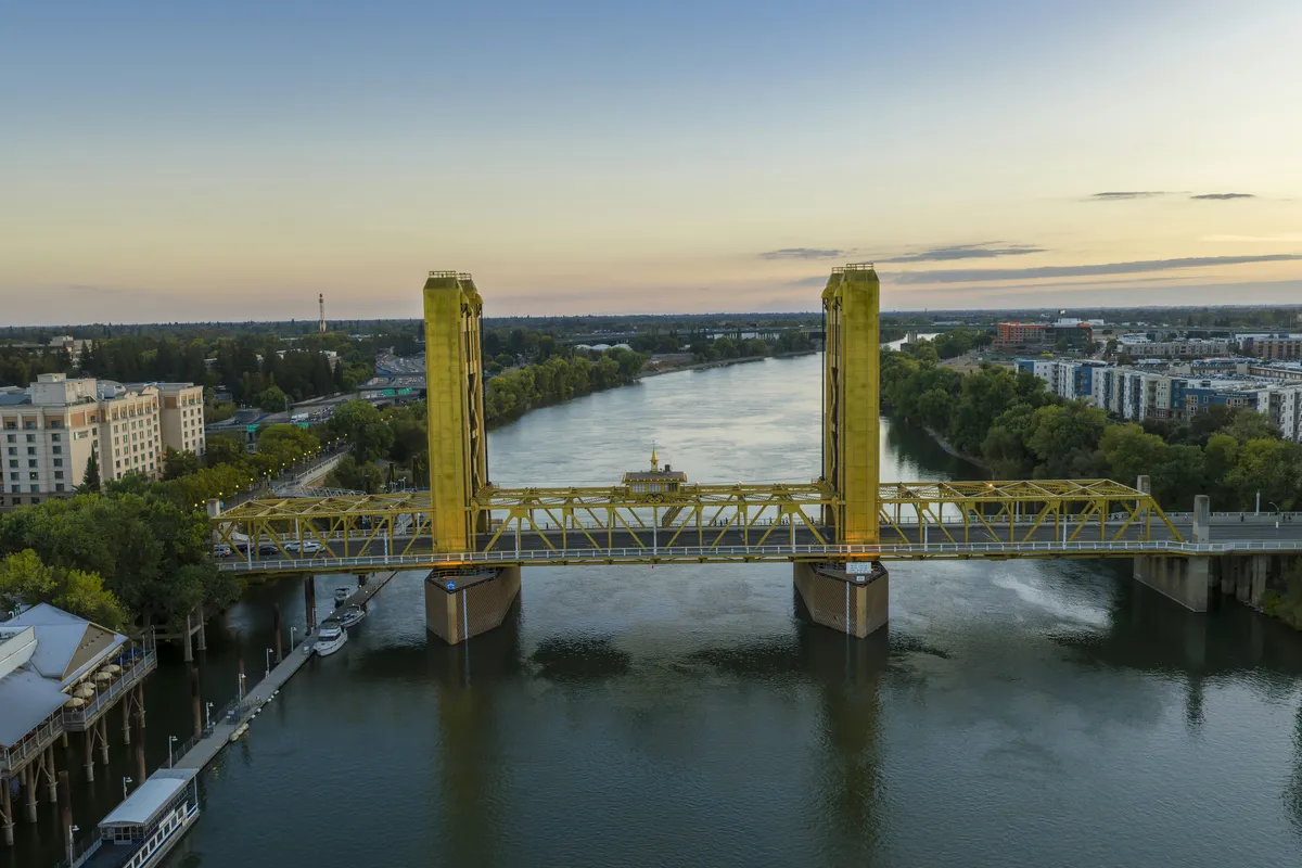 The Tower Bridge over the Sacramento River at sunset